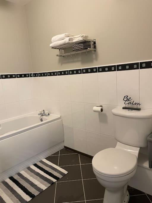 Entire Apartment , Centre Carrick on Shannon Dış mekan fotoğraf